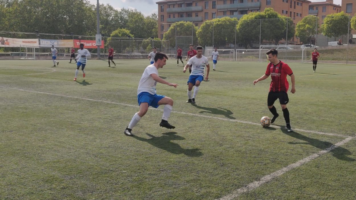 El Sant Cugat FC masculí busca contra el Júpiter la quarta victòria consecutiva per assaltar el liderat