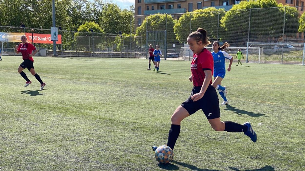 El SantCu femení remunta i supera el Llerona