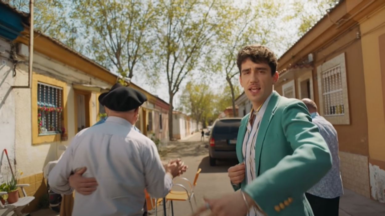 'Movimiento', el single de debut com a cantant del santcugatenc Tacho