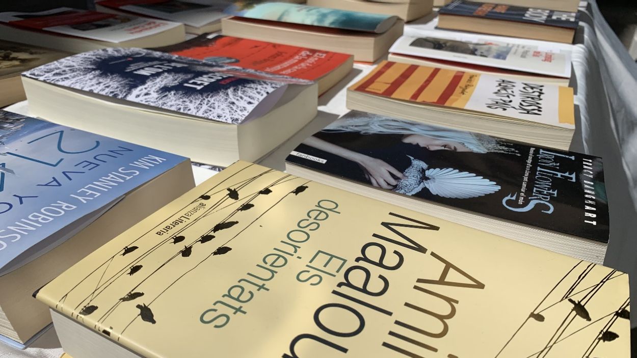 El santcugatenc Xavier Bosch, l'autor més venut aquest Sant Jordi