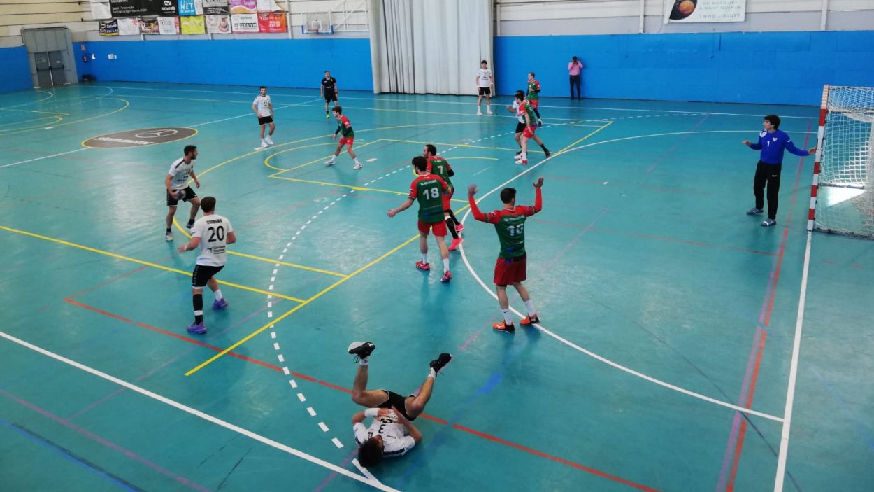 L'Handbol Sant Cugat, més lluny de les places d'ascens
