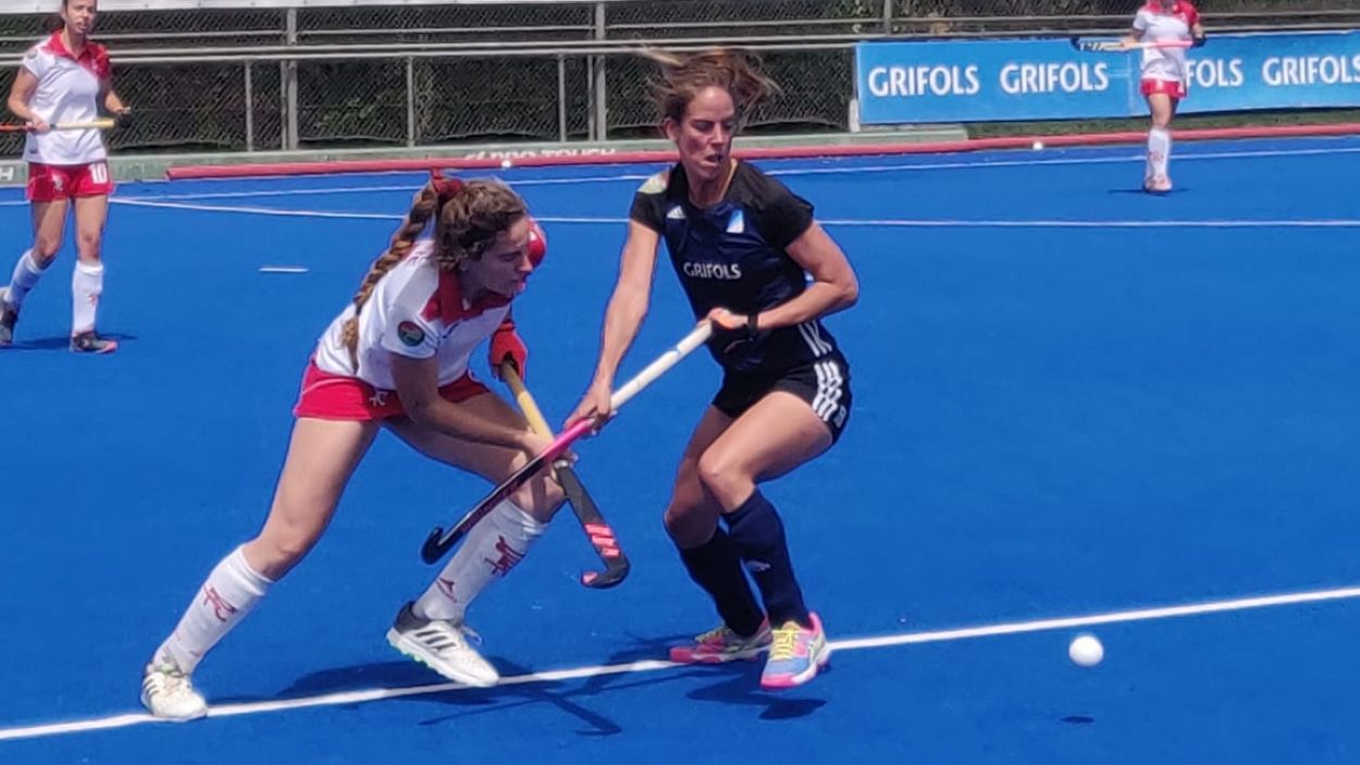 El Junior guanya (2-0) al Terrassa abans de la final a quatre pel títol