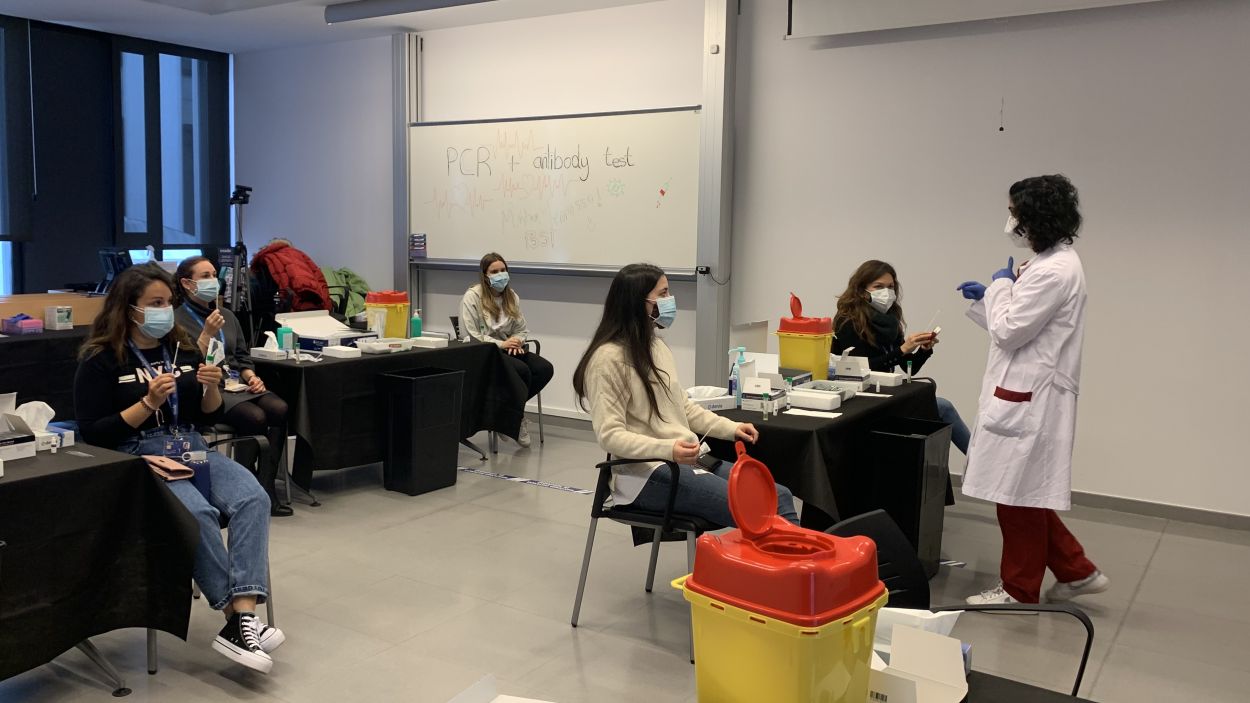 Cribratge massiu contra la Covid-19 al campus d'Esade de Sant Cugat