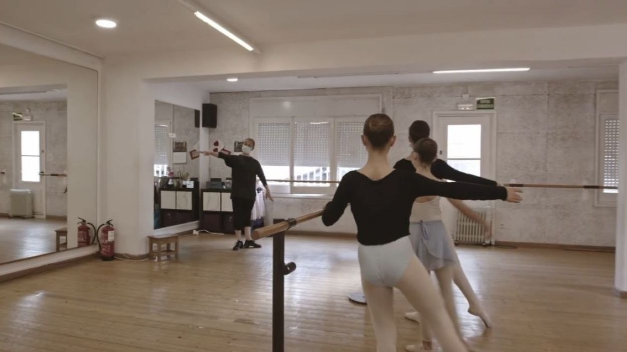 Les escoles de dansa s'uneixen en un vídeo per celebrar el Sant Cugat Balla