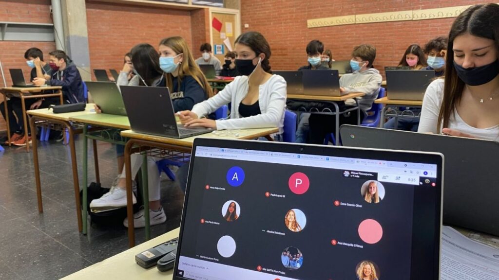 Alt: Història, natura, política i sexualitat al nou podcast de l'institut Arnau Cadell