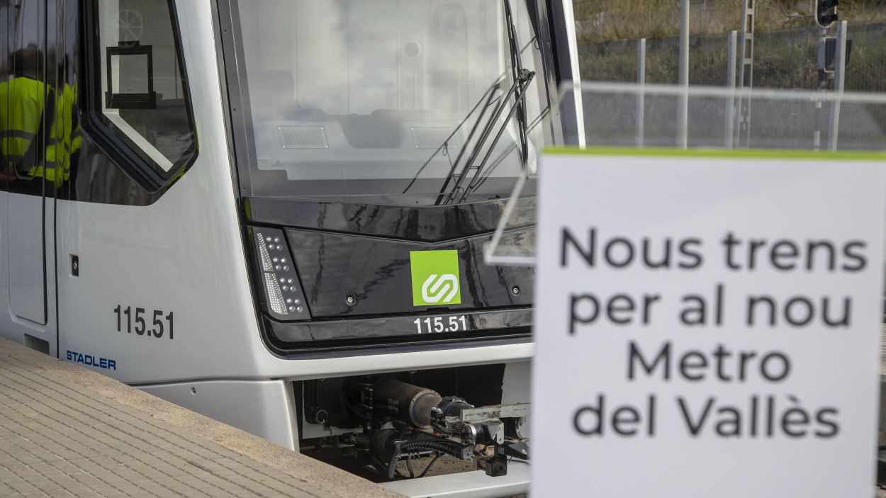 Comença a operar el primer dels 15 trens nous d'FGC que permetran enllaçar Barcelona i Sabadell cada cinc minuts