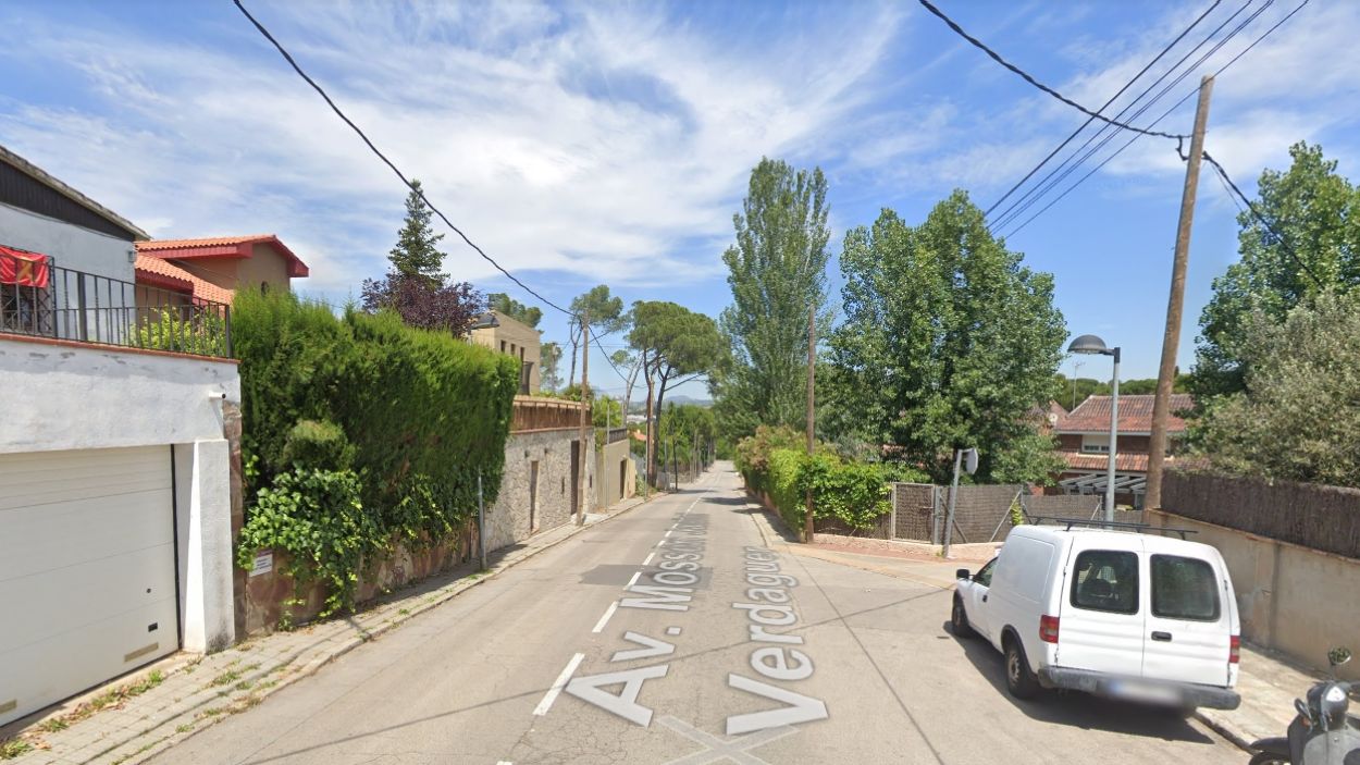 Les millores en l'asfalt de l'avinguda de Jacint Verdaguer hauran d'esperar