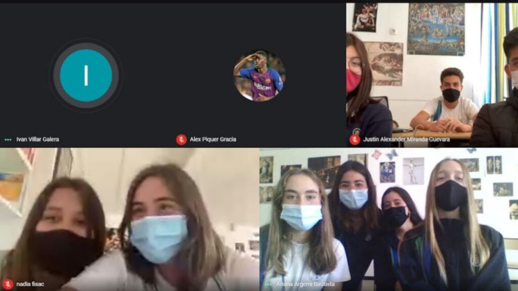 Alt: Arriba una nova entrega del podcast creat pels alumnes de l'escola Pureza de María