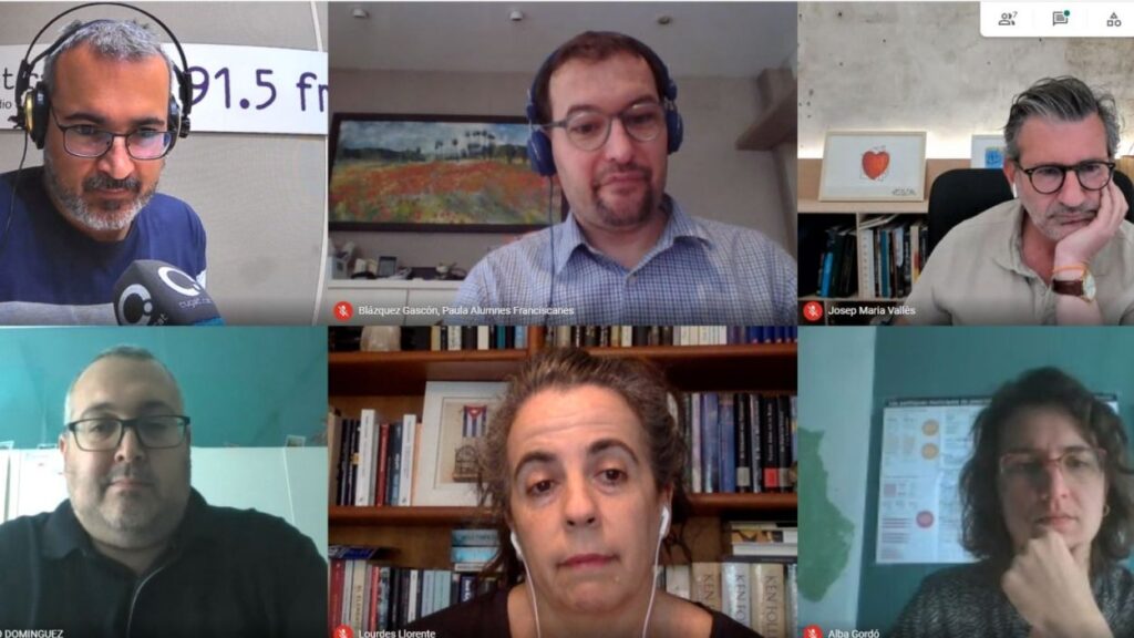 Alt: La compra del CPA i Ragull Centre, a la tertúlia 'El Gall del Monestir'