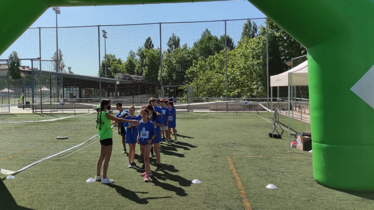 Un Cros de Sant Cugat de petit format omple les escoles d'atletisme