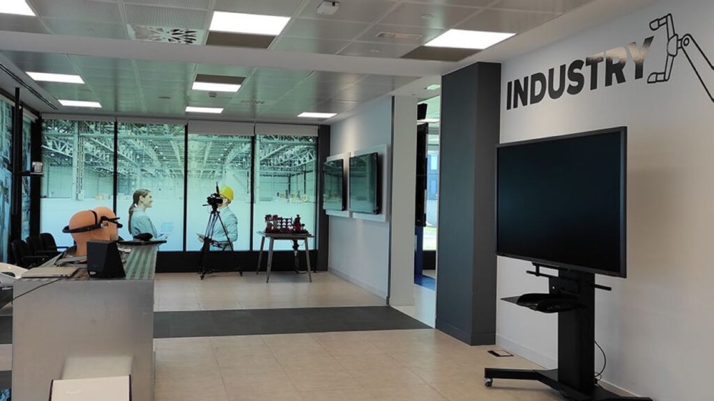 Alt: L'empresa GFT amplia el seu LAB d'innovació digital per acollir al sector industrial