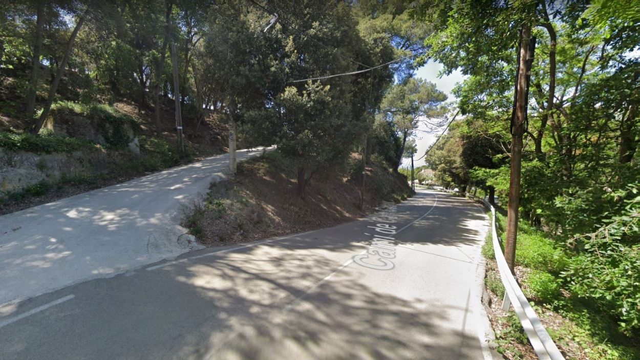 Tall de trànsit durant un mes al camí de Can Cases de les Planes