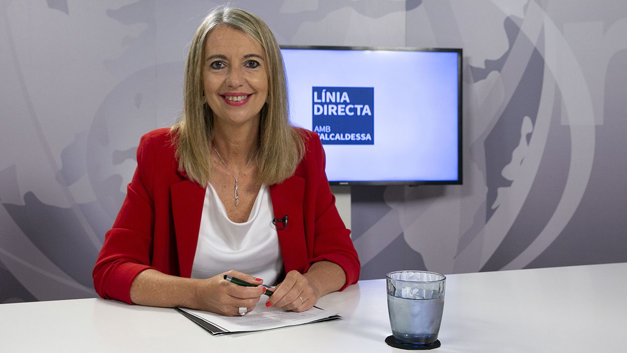 L'alcaldessa respon les preguntes dels ciutadans al 'Línia directa' de Cugat Mèdia