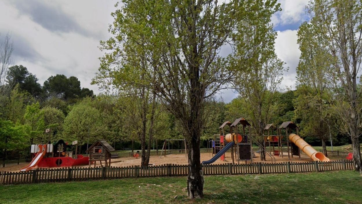 Veïns de Can Magí alerten d'un augment de rates al parc infantil i al Torrent de Ferrussons