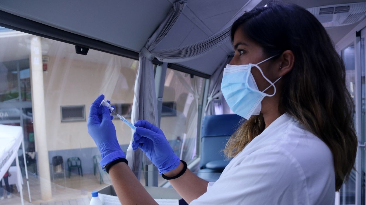 Com demanar cita per la 4a dosi de la vacuna de la Covid per als menors de 60 anys?