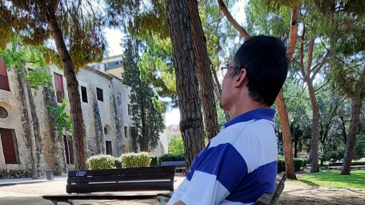 Un asilat afganès a Sant Cugat sol·licita ajuda per expatriar la seva família