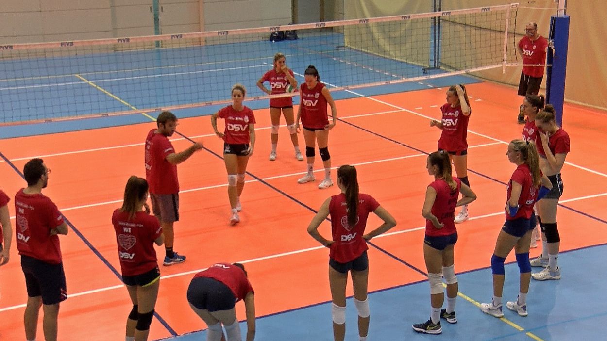 El DSV- Volei Sant Cugat, a punt per engegar la temporada de la consolidació