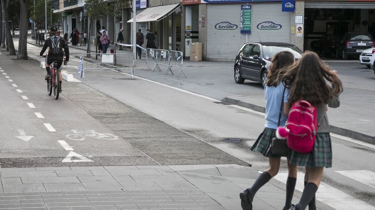 Sant Cugat torna a aparcar els cotxes aquest dimecres amb tall de trànsit a la Rambla del Celler