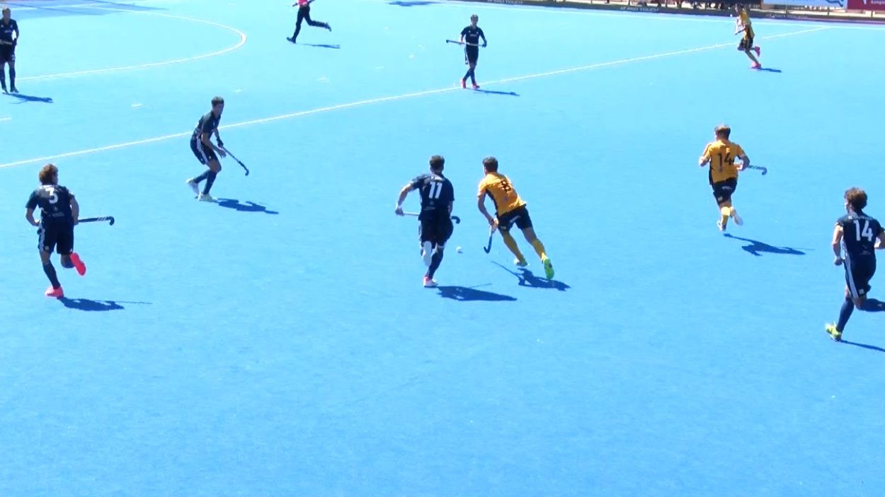El Junior planta cara però cau a l'últim quart contra l'Atlètic Terrassa (0-2) en el debut a la lliga