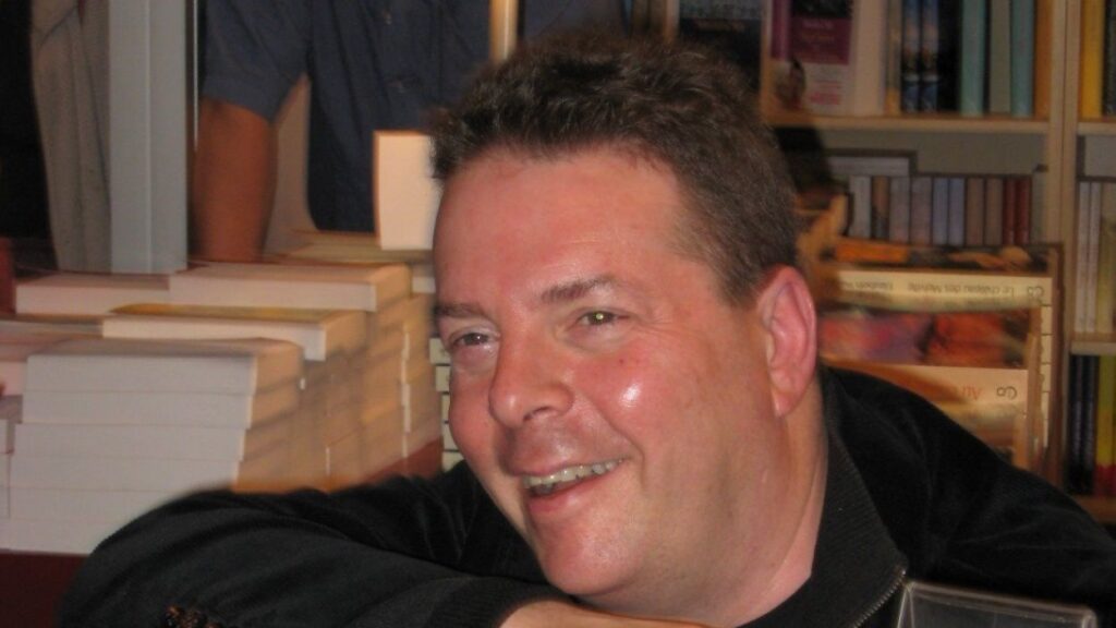 Alt: L'escriptor nord-americà Douglas Kennedy tria Sant Cugat per presentar el seu últim llibre