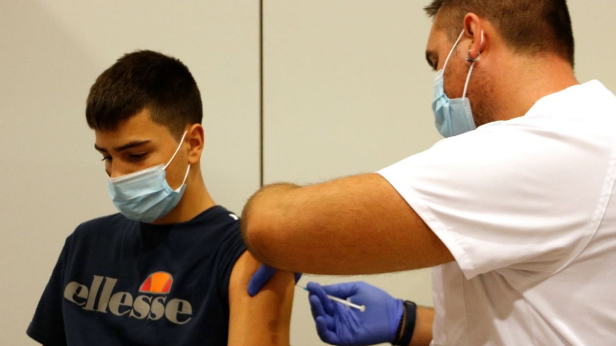 On ets pots vacunar de la Covid-19 a Sant Cugat actualment?