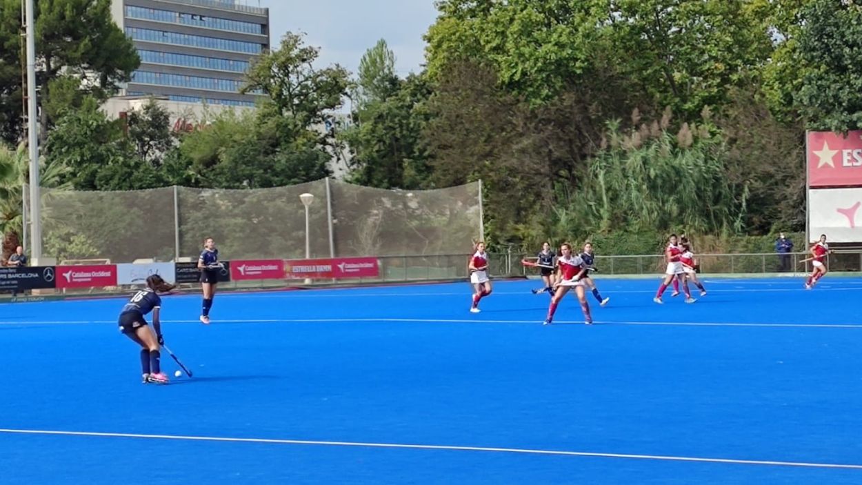 El Junior femení es retroba amb el triomf amb una golejada davant el CD Terrassa