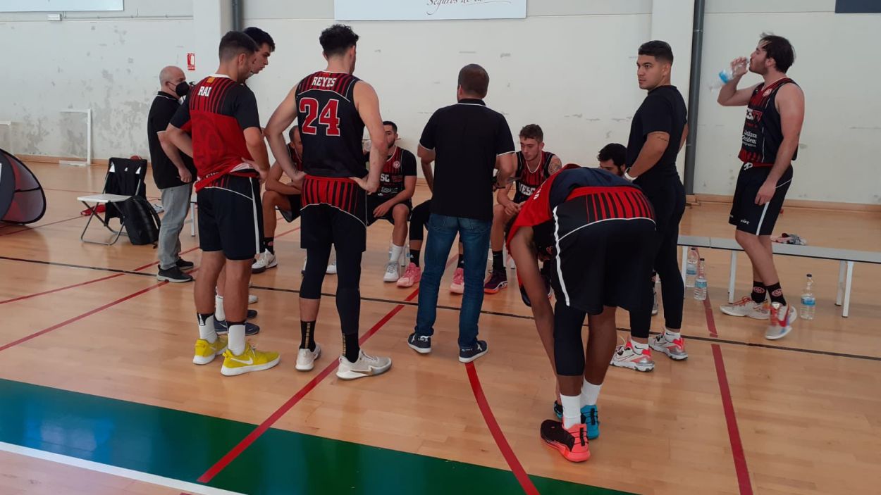 La UESC vol sumar el primer triomf de la temporada a la pista del Salou