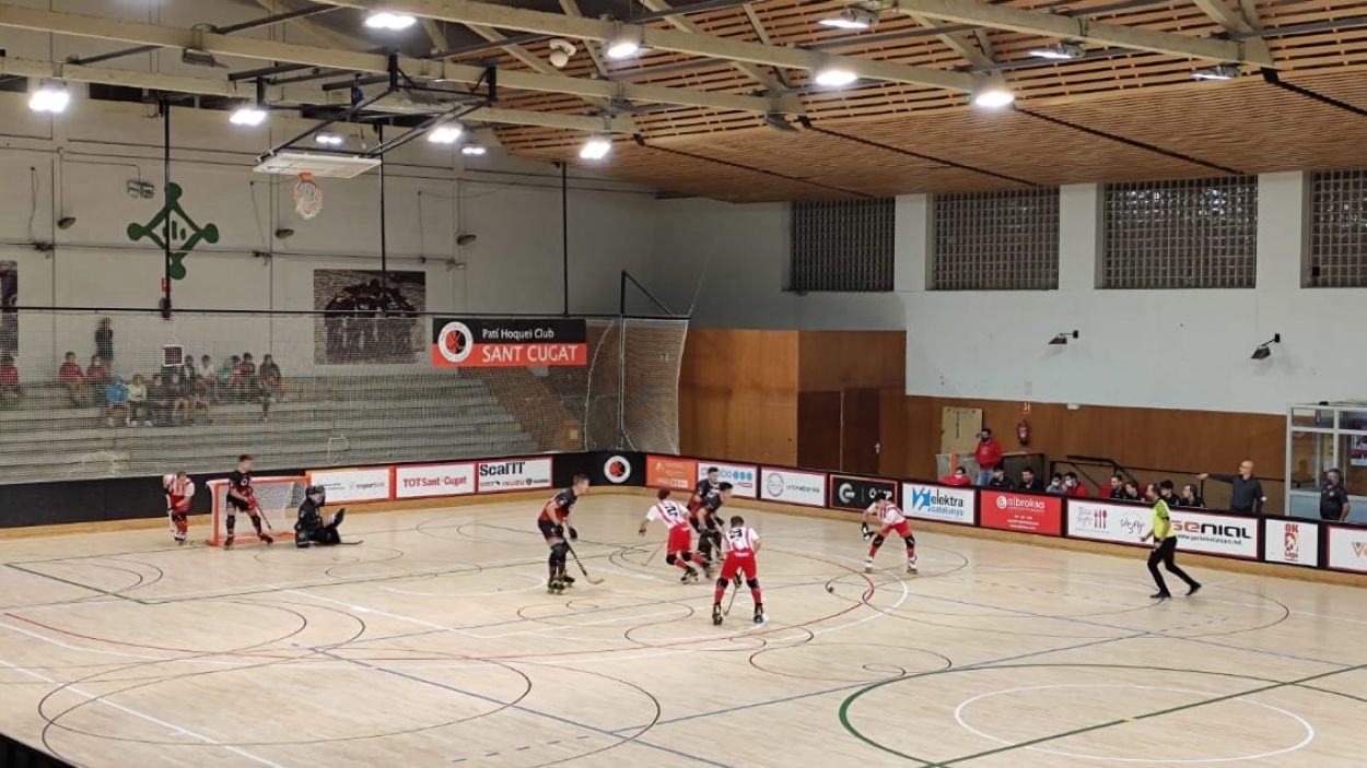 El Patí Hoquei debuta amb una àmplia derrota davant el Vic