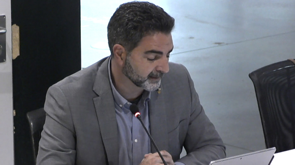 Precs i preguntes: Desfibril·lador per al Club de Petanca, a la Pollancreda