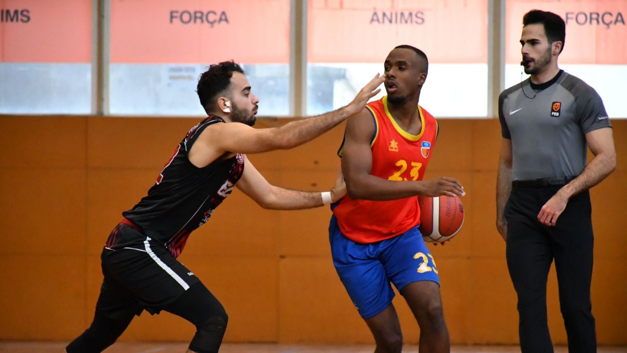 La UESC supera contundentment el Barberà i s'allunya de la part baixa