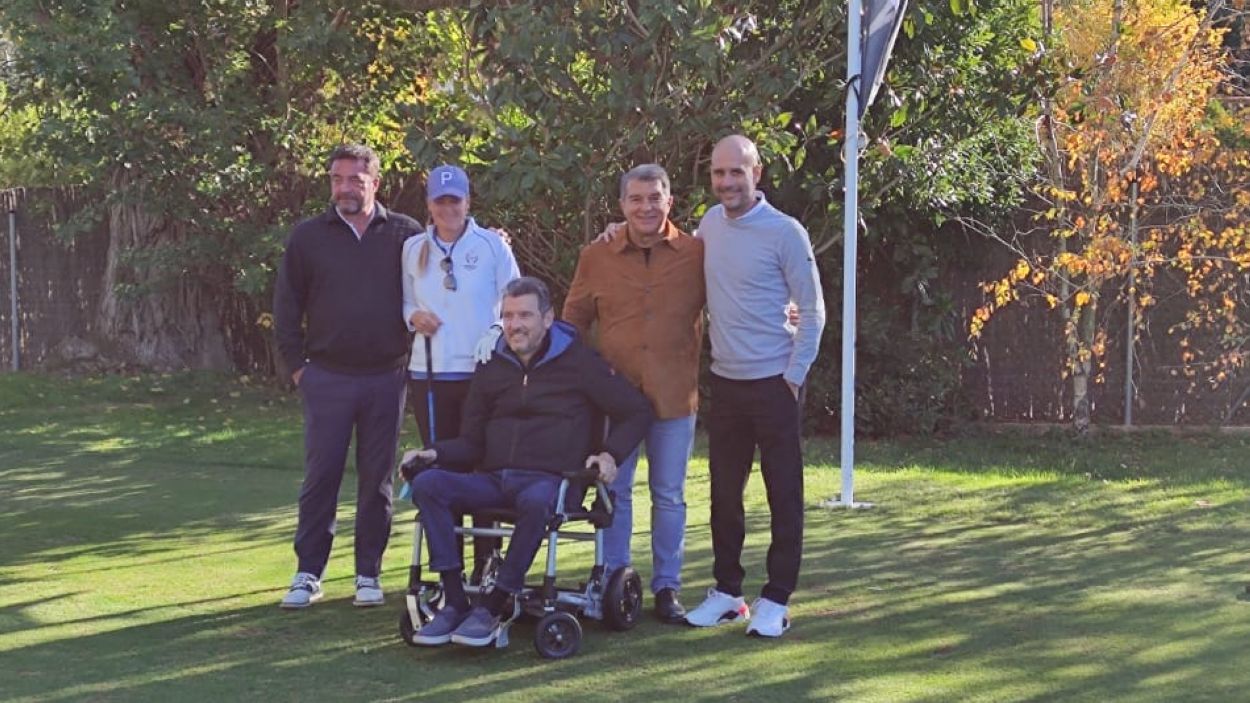 Guardiola, Laporta, Paula Martí i el Club de Golf Sant Cugat, junts amb Unzué contra l'ELA