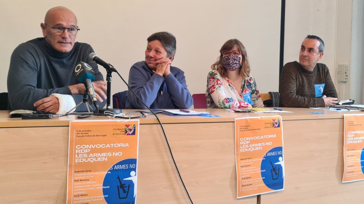 Zero armes a les escoles, l'exigència de la Coordinadora d'AFES de Sant Cugat