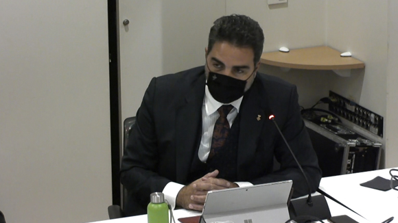 Precs i preguntes: Brot de COVID-19 a l'escola Pureza de Maria