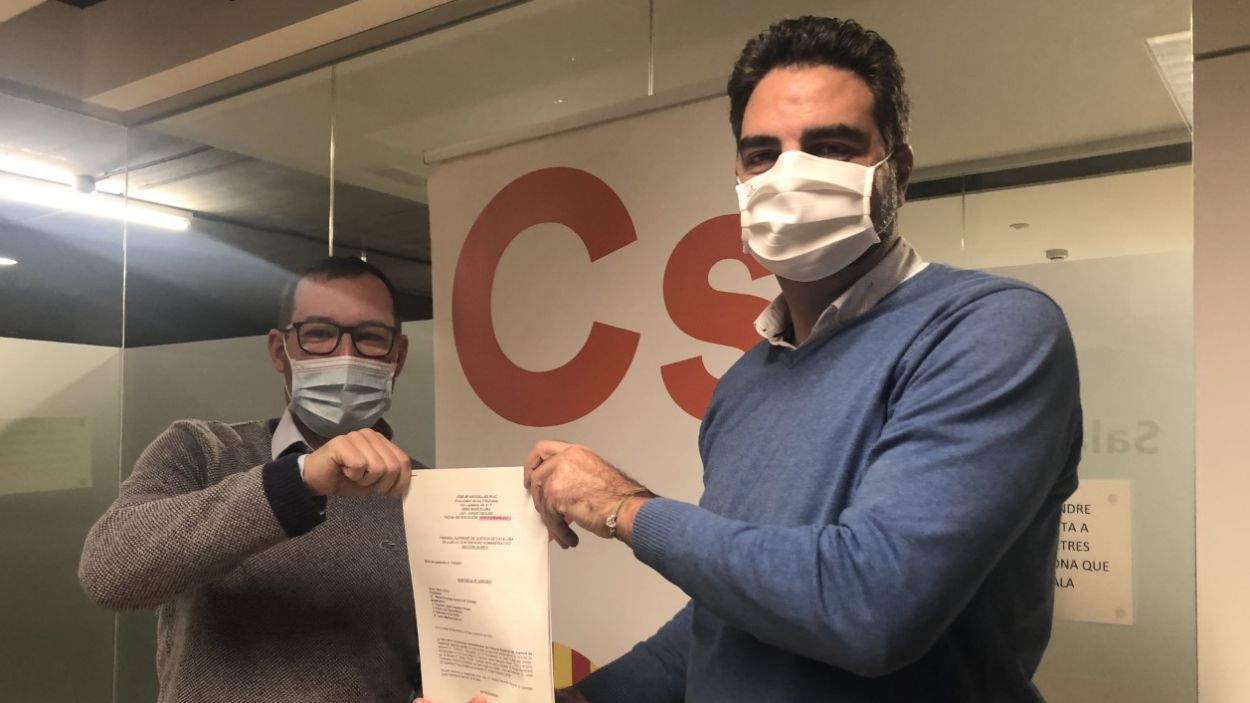 Ciutadans vol que l'alcaldessa pagui de la seva butxaca el cost del procés judicial per la pancarta de suport als 'presos polítics'