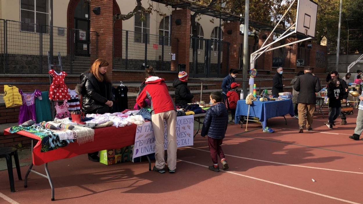 Tot a punt per a la 22a edició del Mercat de Puces del Joan Maragall