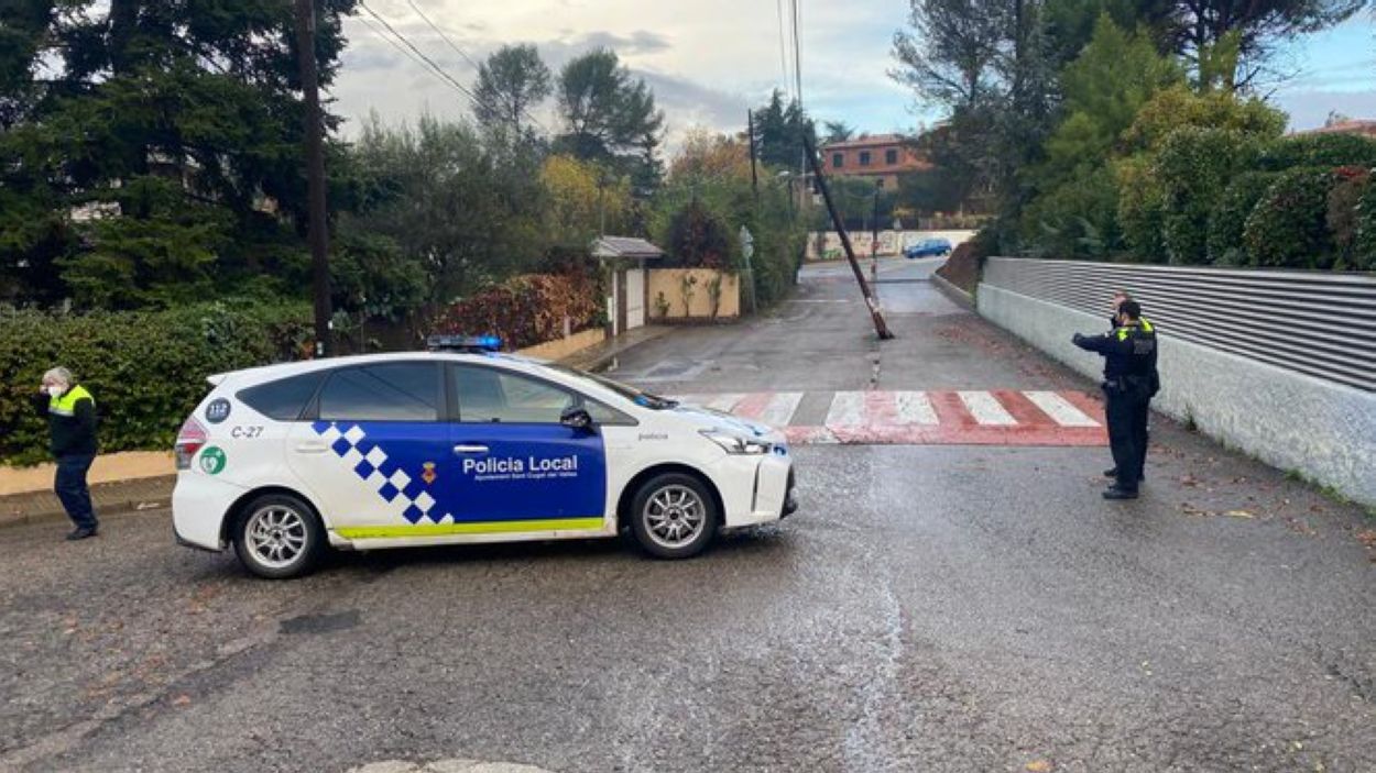 Un accident obliga a tallar el Camí de Mas Roig a Mas Fuster a Valldoreix