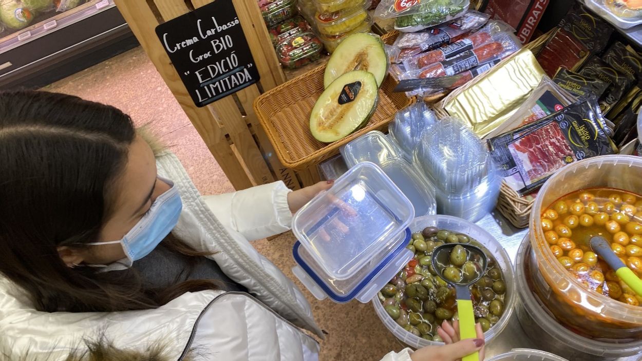 Ametller Origen, La Sirena, Veritas i Condis se sumen a la lluita contra el plàstic d'un sol ús