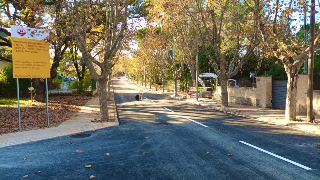 Enllestides les obres de la rambla Jacint Vergaduer de Valldoreix a l'altura de Can Bord