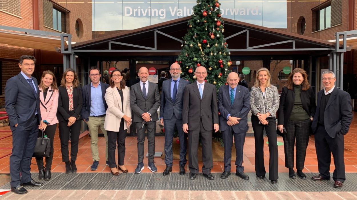 La UIC Barcelona i Straumann creen una càtedra sobre l'abordatge digital dels implants cigomàtics