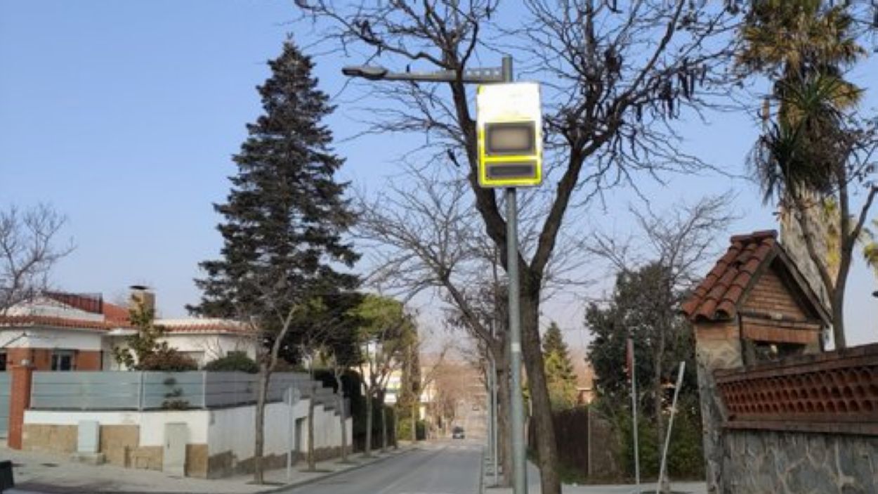 Instal·len a quatre punts de Sant Cugat radars pedagògics per reduir la velocitat