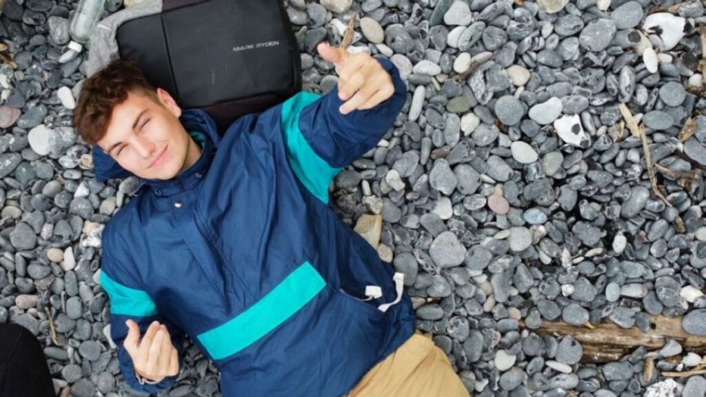 Alt: El Tindercat porta la gran festa de l'amor al parc de Ramon Barnils