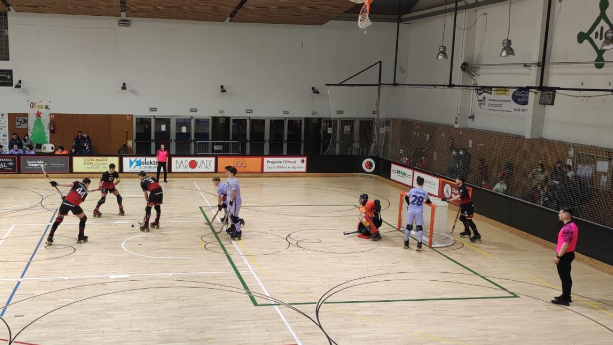 El Patí Hoquei goleja el Barça B i comparteix la segona plaça amb l'Alpicat