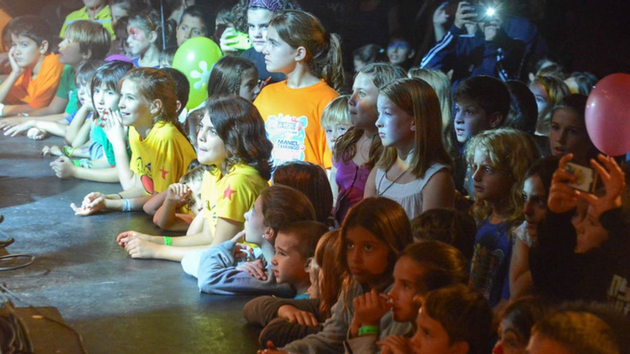 Els Premis Enderrock reconeixen la trajectòria del festival santcugatenc Petits Camaleons