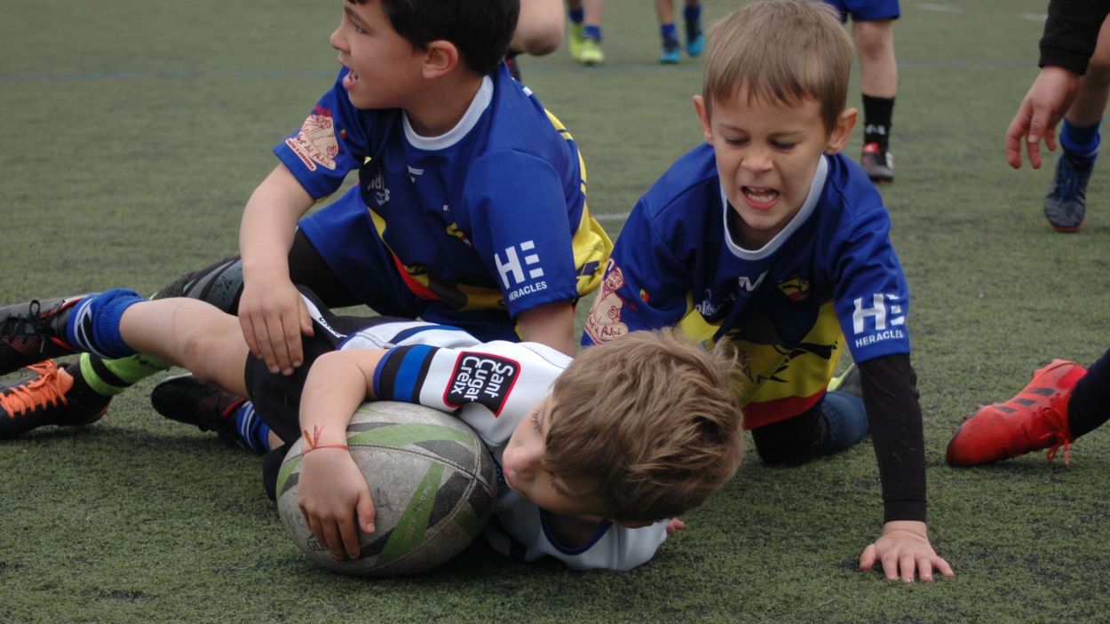 Més de 700 jugadors disputen el Torneig Jon Reca de rugbi aquest cap de setmana a la Guinardera