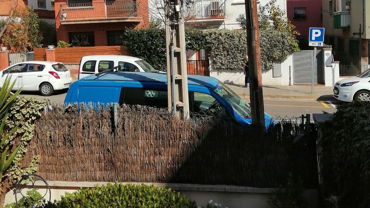 Quan trauran el pal del carrer Joan XXIII?