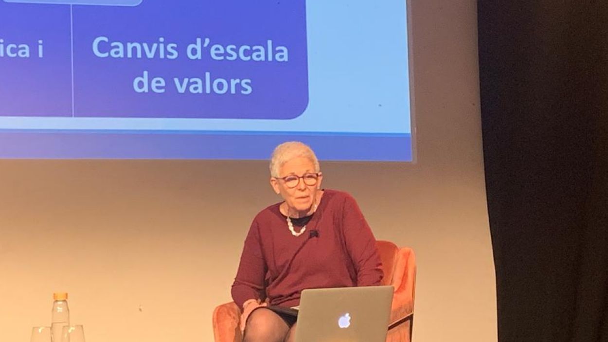 Coral Regí (exdirectora de l'Escola Virolai): 'La transformació educativa és un element imprescindible'