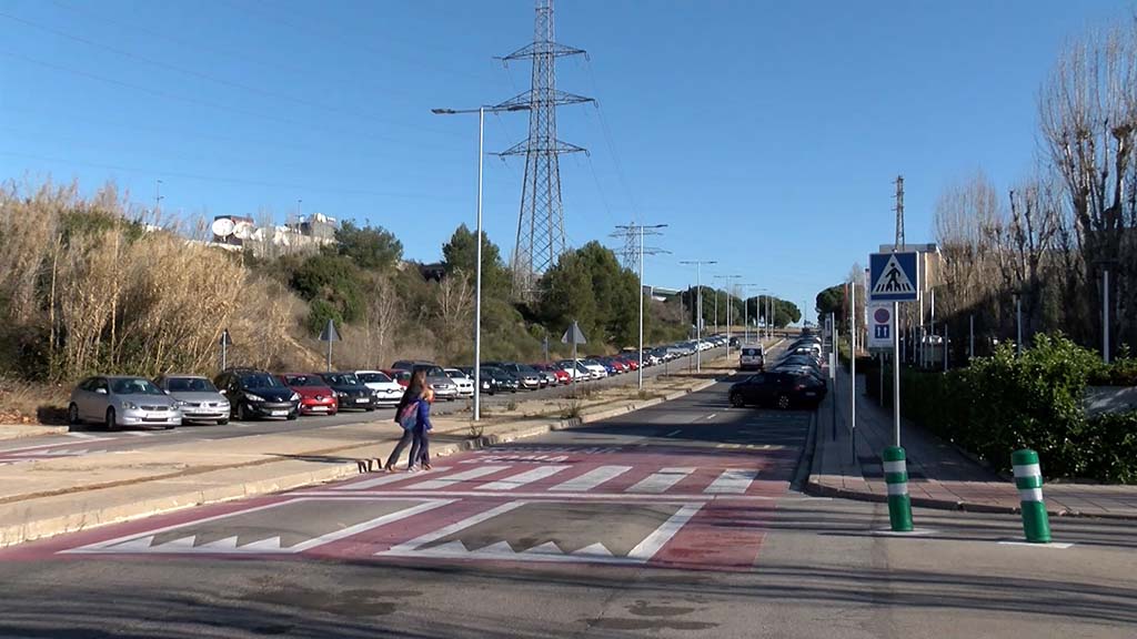 Les obres del pont per a vianants i ciclistes sobre l'AP-7 a Can Sant Joan haurien de començar a pri
