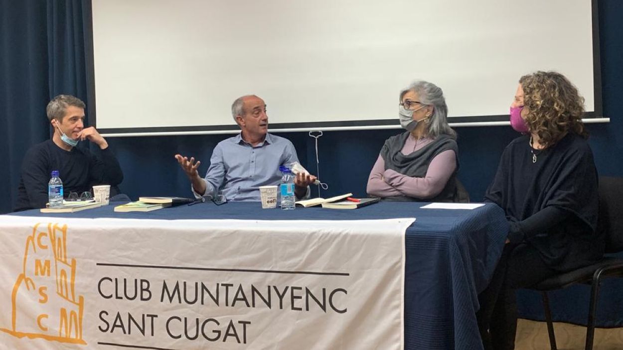 Carles Castell presenta 'Camins de desig', una novel·la que escapa dels problemes i explora la natura
