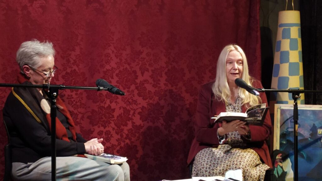 Alt: La Fundació Cabanas presenta la novel·la de l'univers femení, 'Mientras los demás viven'