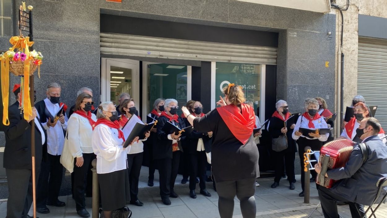 Les caramelles tornen a sonar pels carrers de Sant Cugat durant el Diumenge de Pasqua